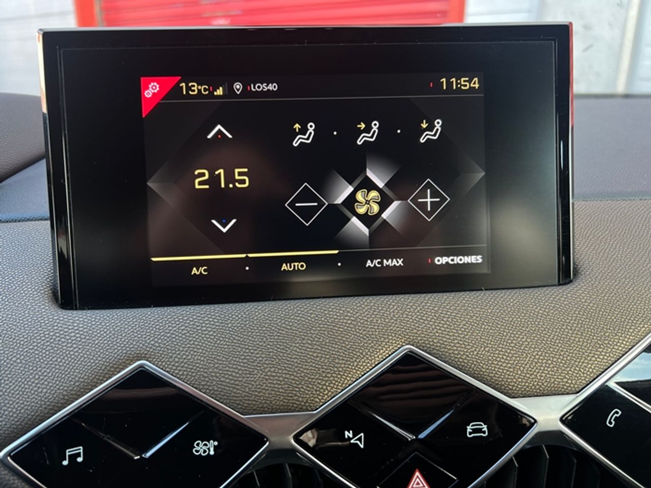 Foto DS Automobiles DS 3 33