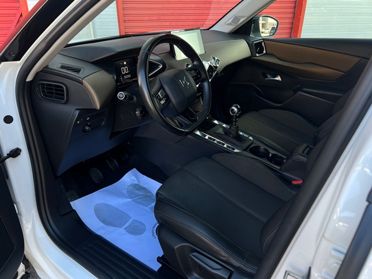 Foto DS Automobiles DS 3 38