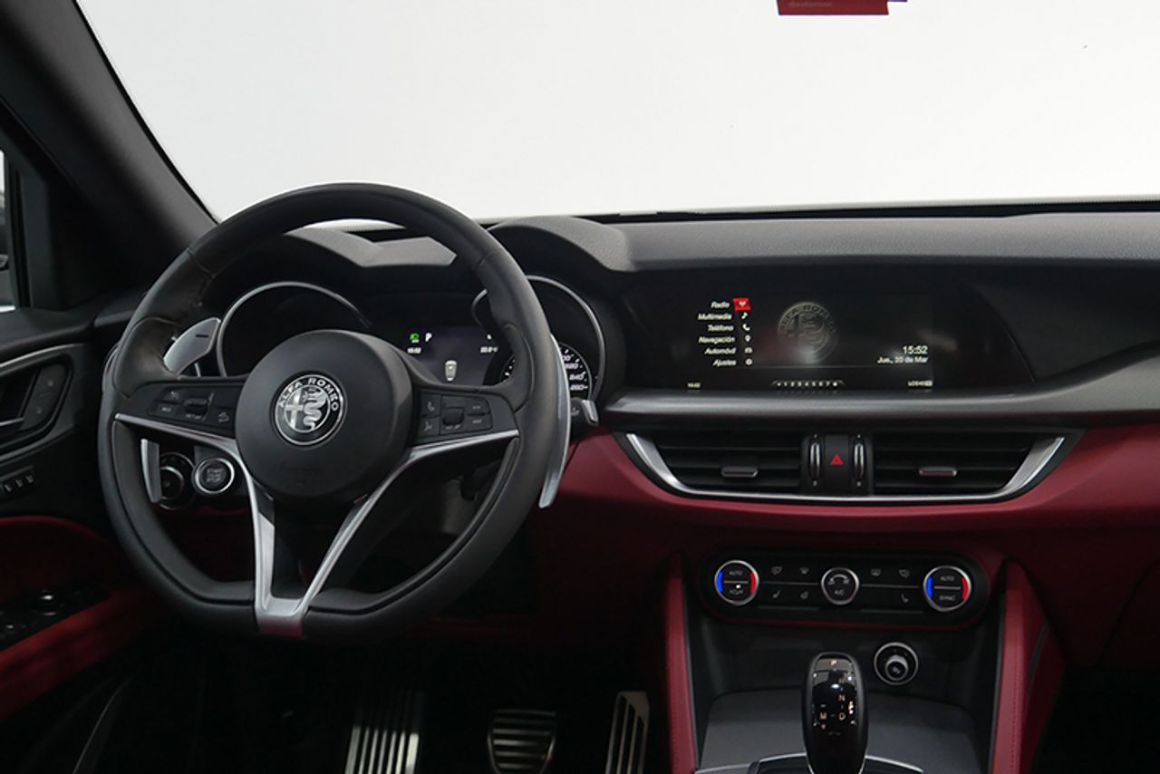 Foto Alfa Romeo Stelvio 5
