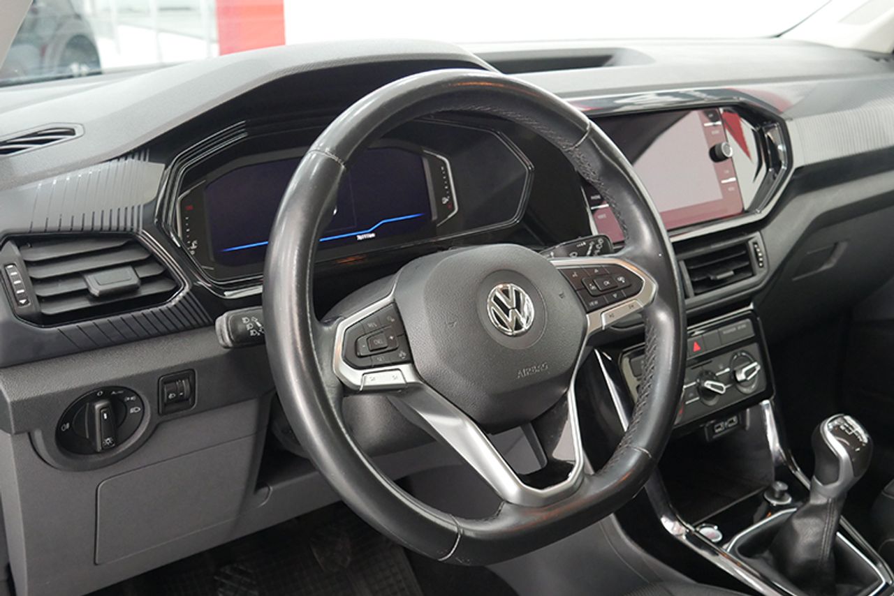 Foto Volkswagen T-Cross 4