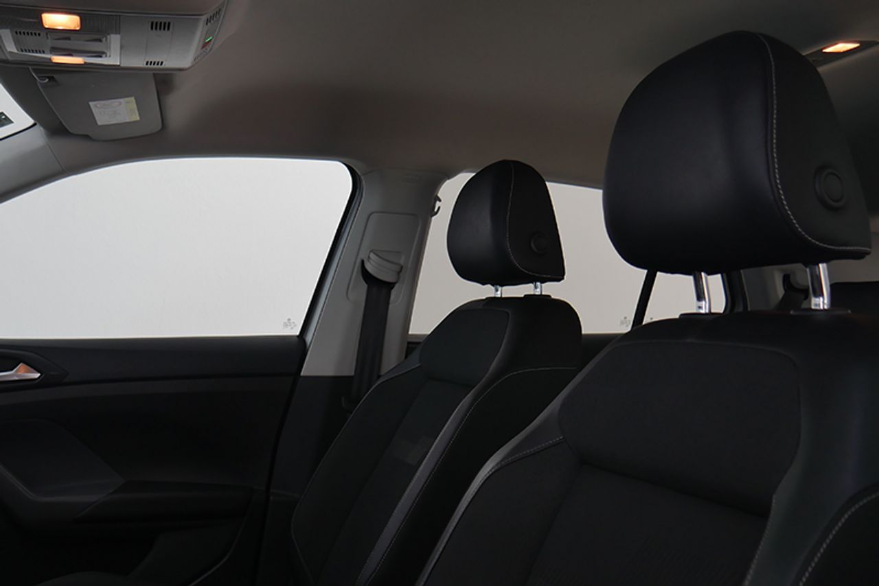 Foto Volkswagen T-Cross 7