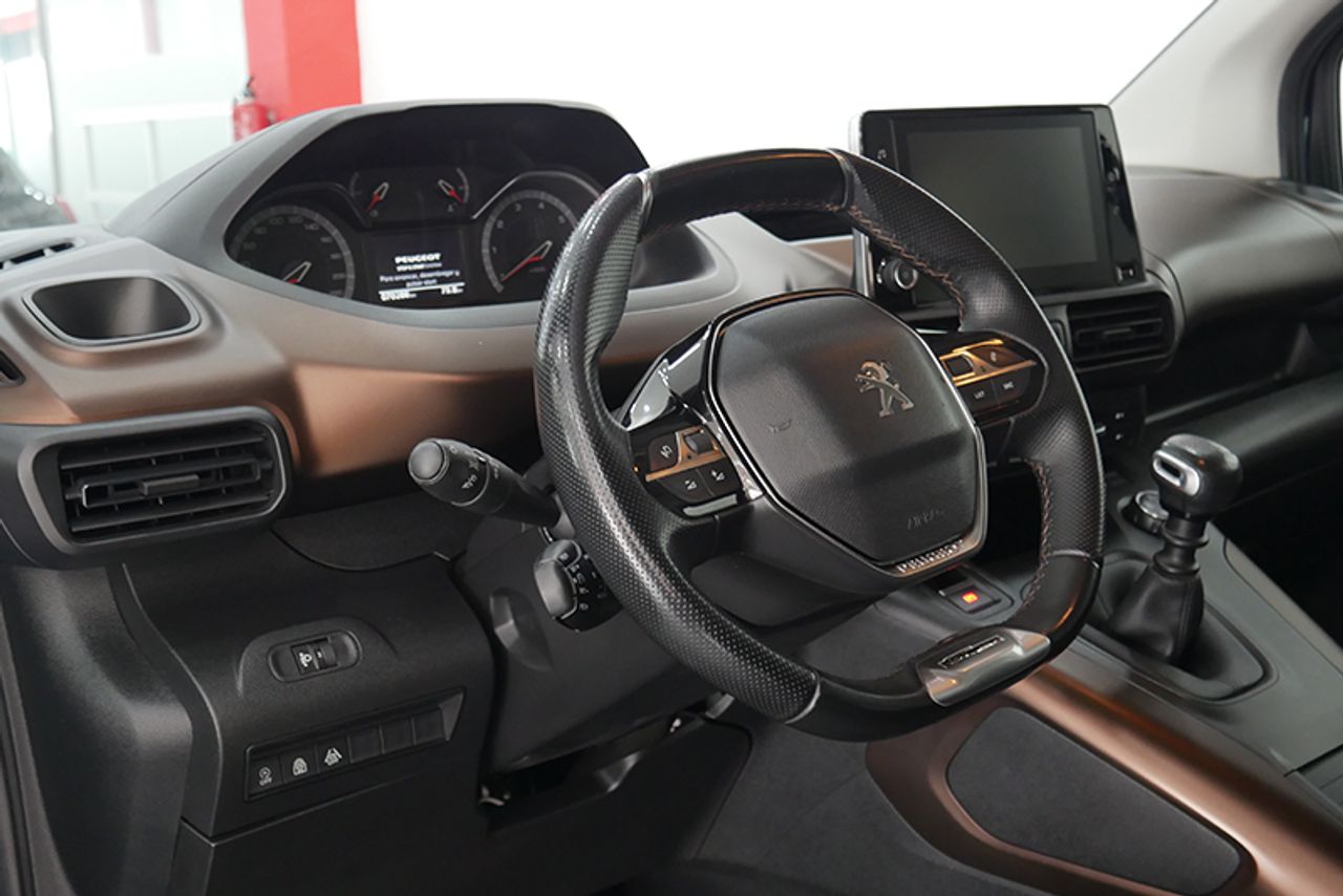 Foto Peugeot Rifter 4