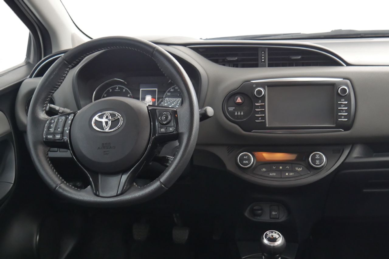 Foto Toyota Yaris 5