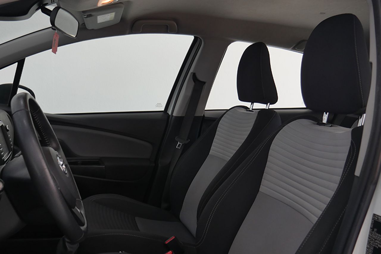Foto Toyota Yaris 7