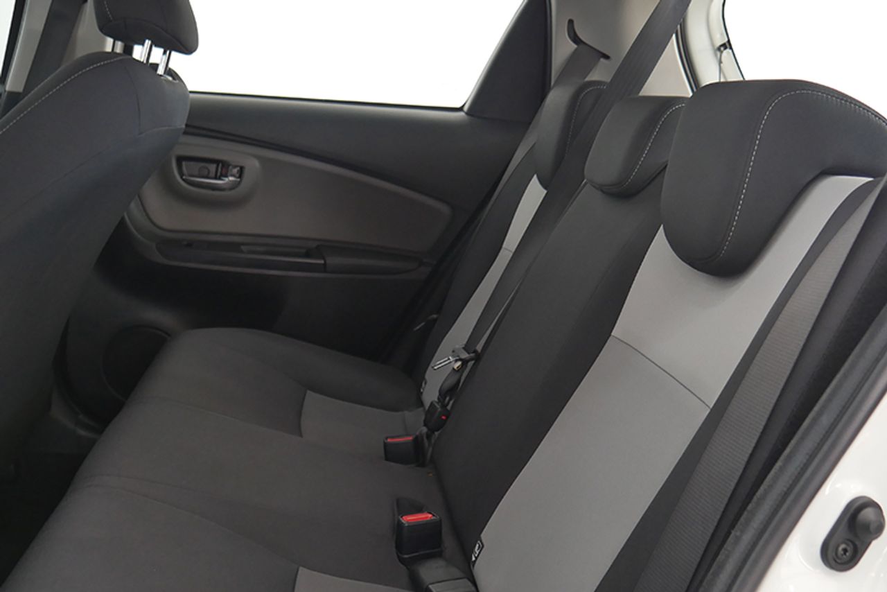 Foto Toyota Yaris 9