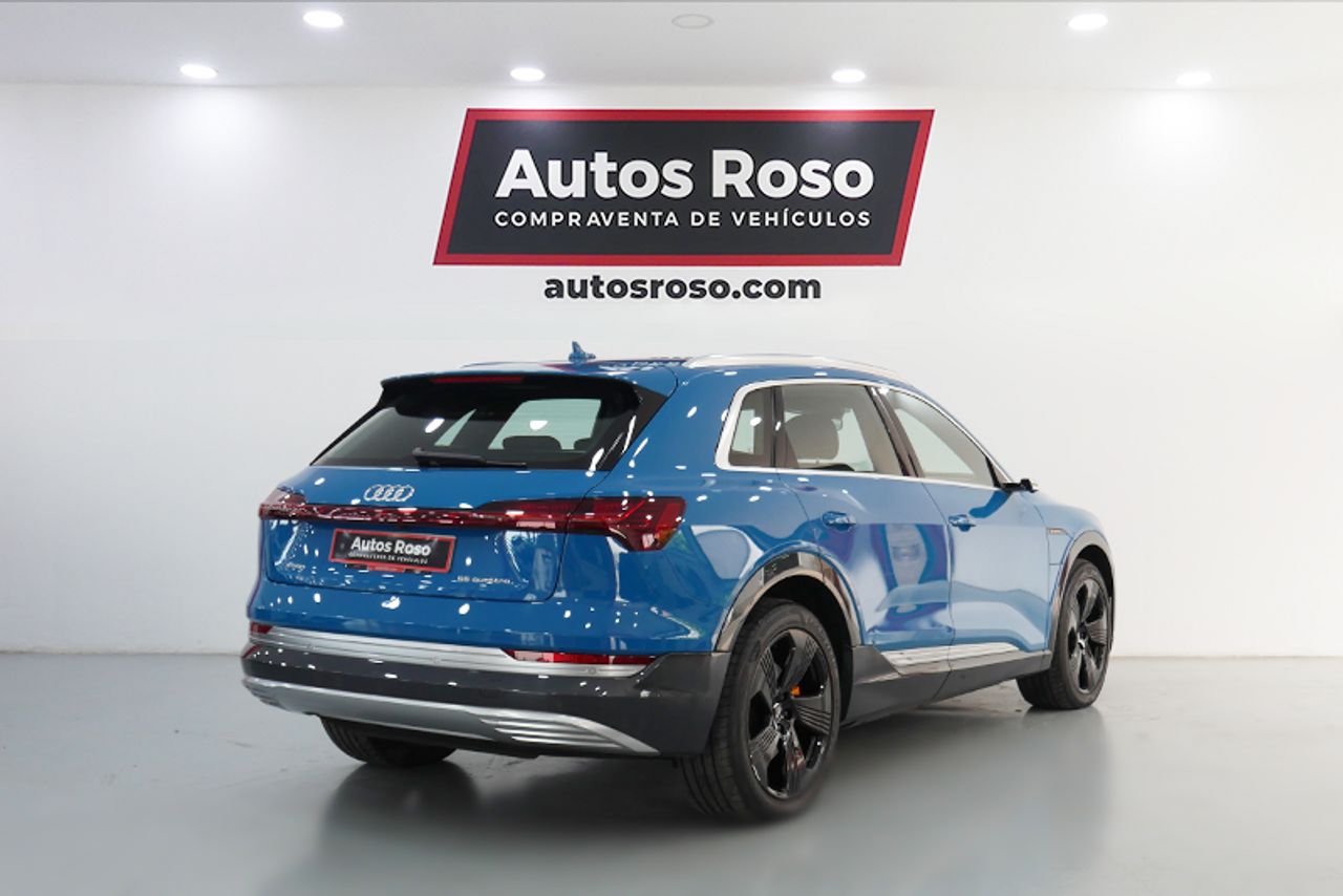 Foto Audi E-tron 3