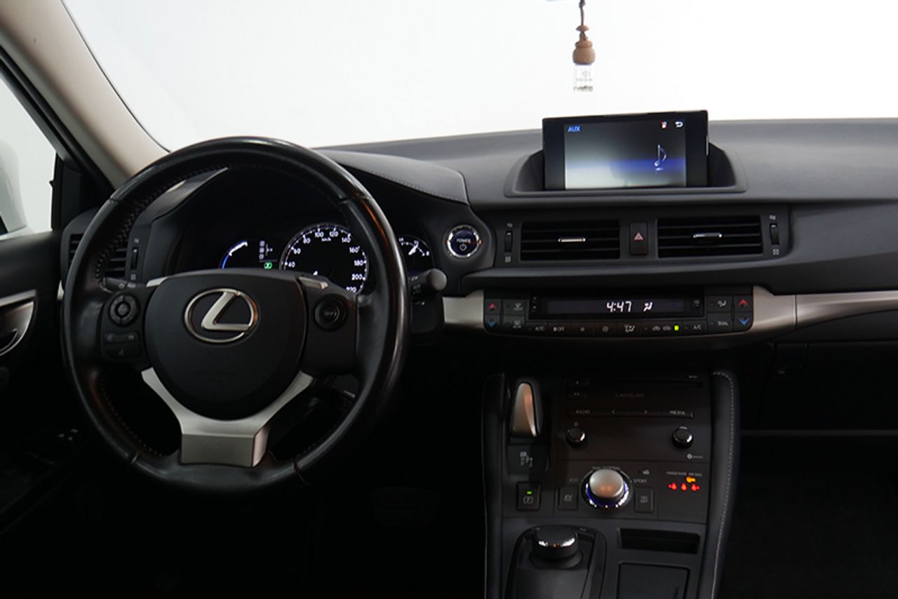 Foto Lexus CT 5
