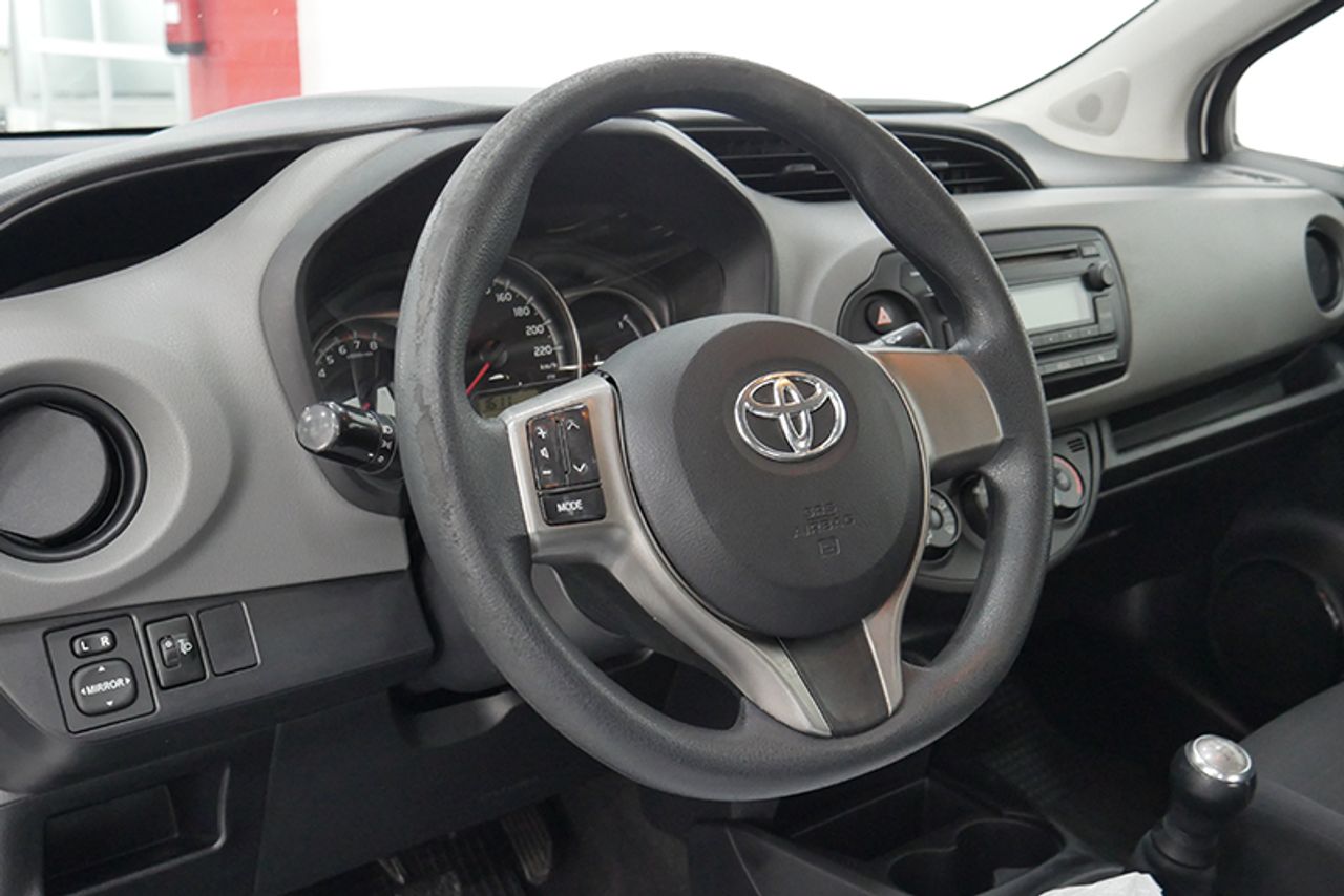 Foto Toyota Yaris 4