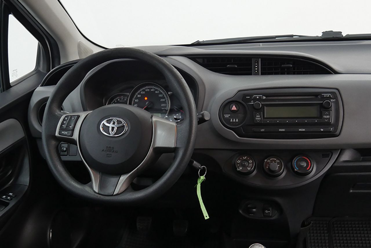 Foto Toyota Yaris 5