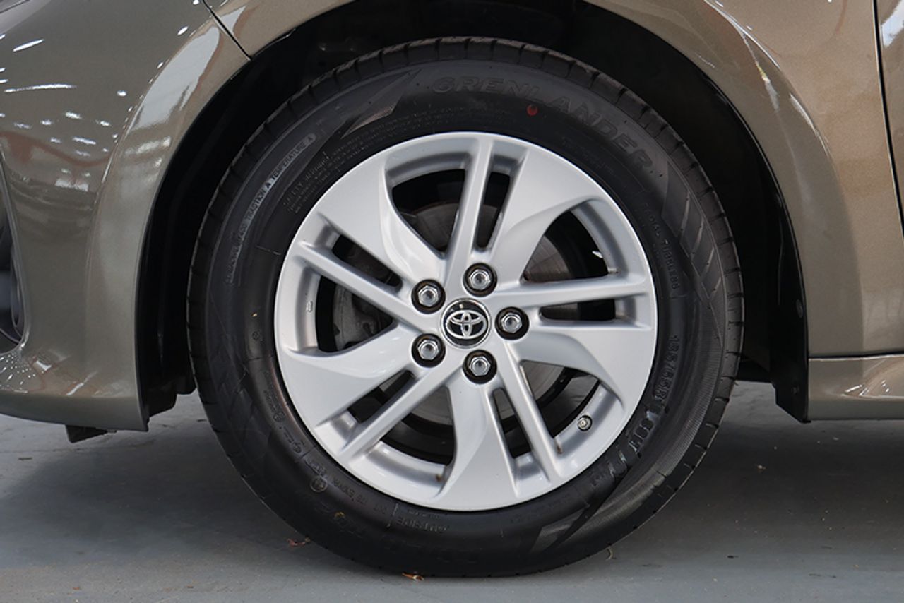 Foto Toyota Yaris 10