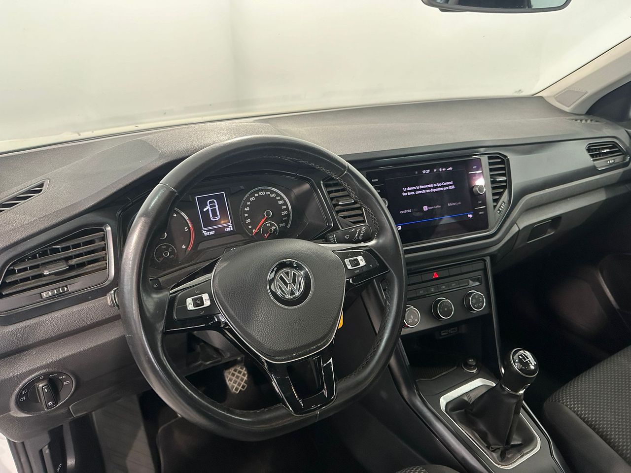 Foto Volkswagen T-Roc 7