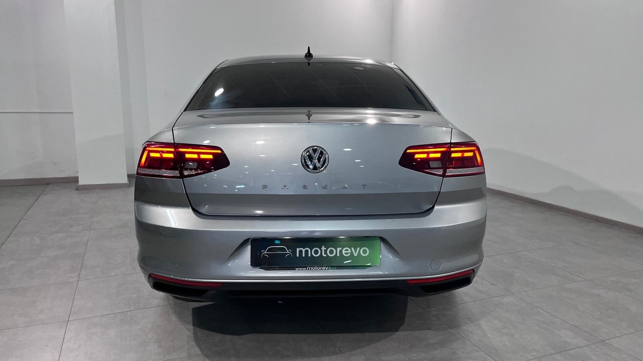 Foto Volkswagen Passat 9