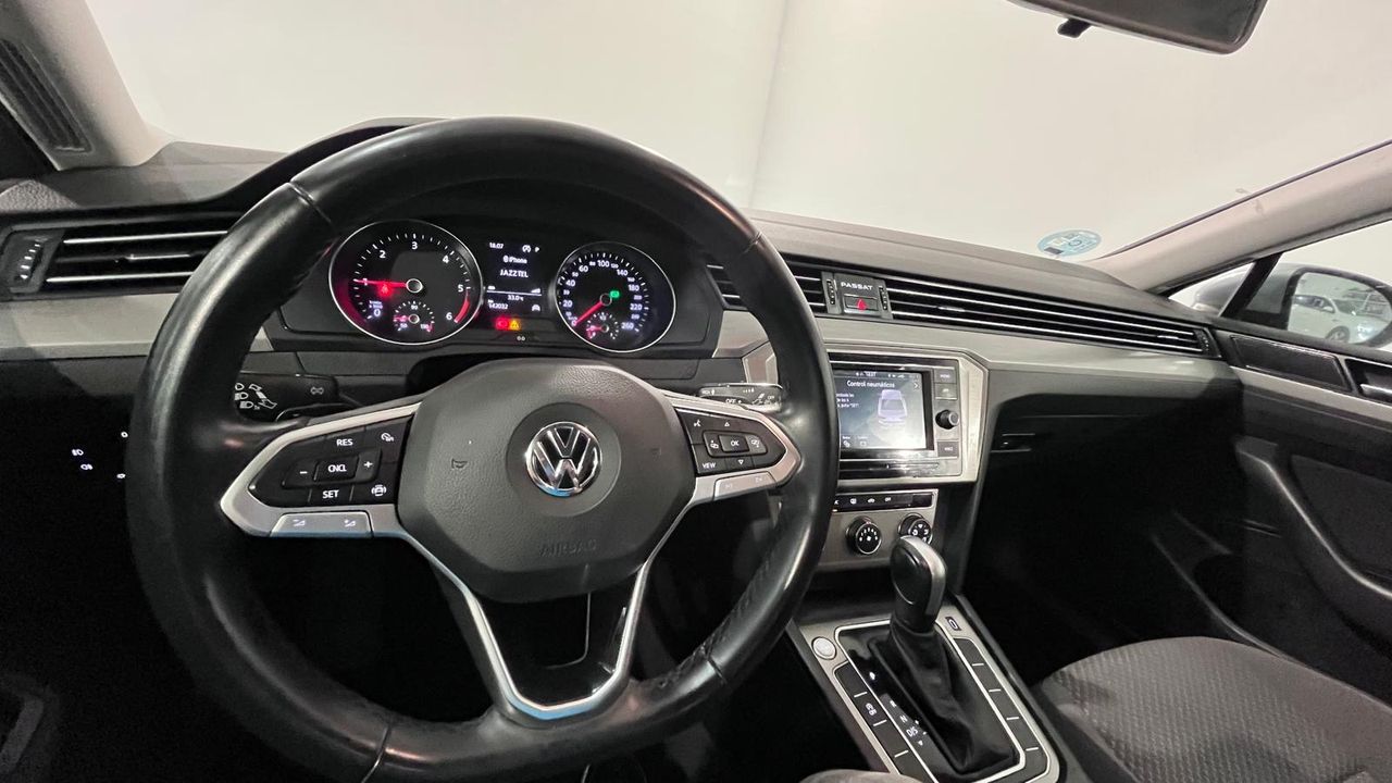 Foto Volkswagen Passat 15