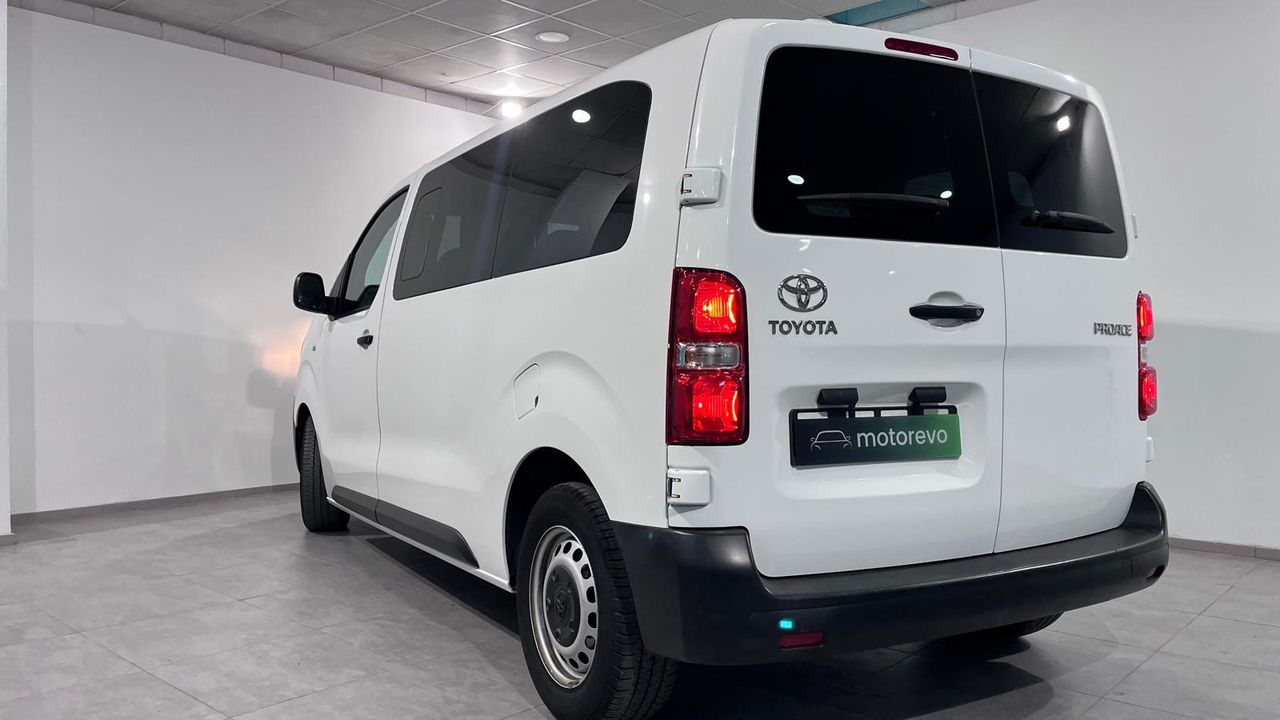 Foto Toyota Proace Verso 2