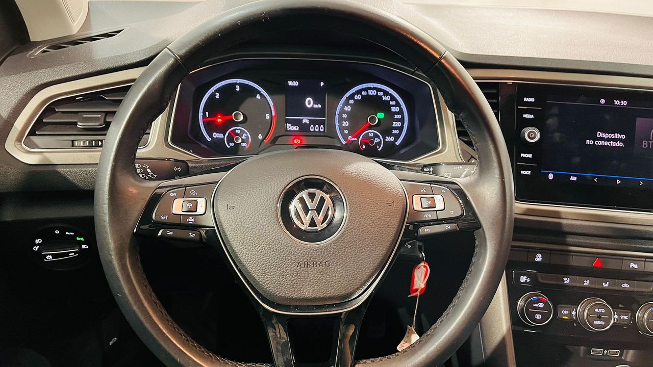 Foto Volkswagen T-Roc 8