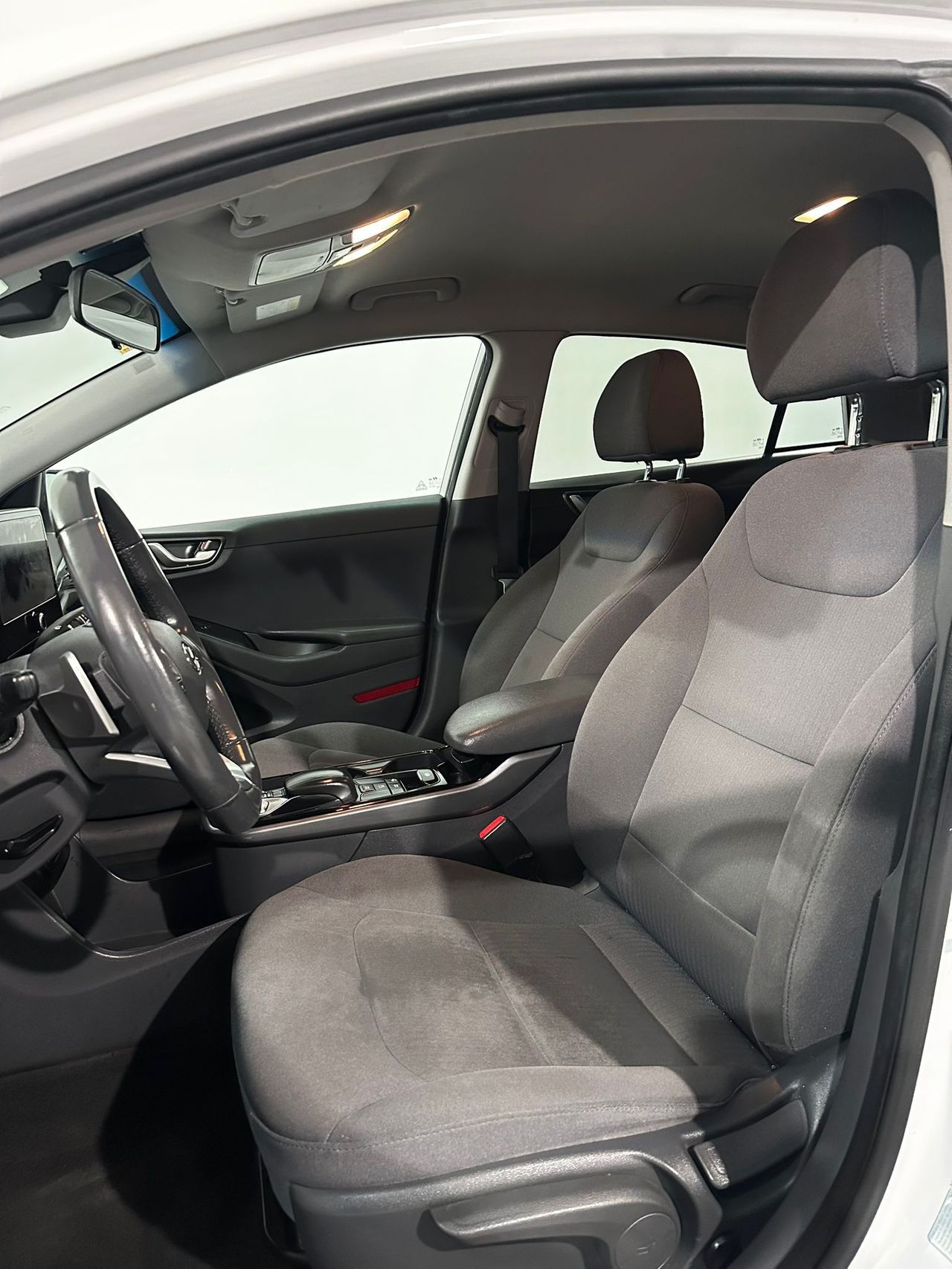 Foto Hyundai IONIQ 12