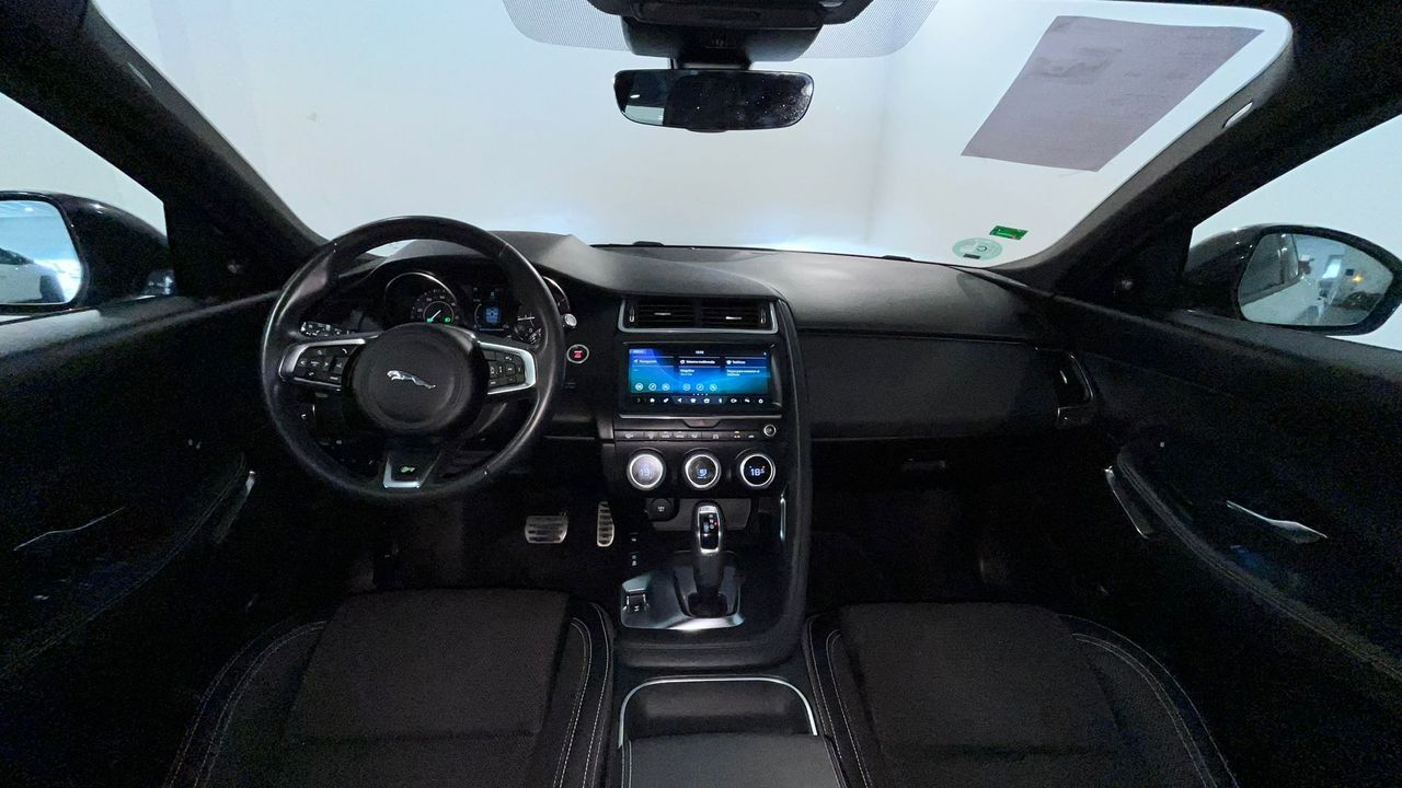 Foto Jaguar E-Pace 10