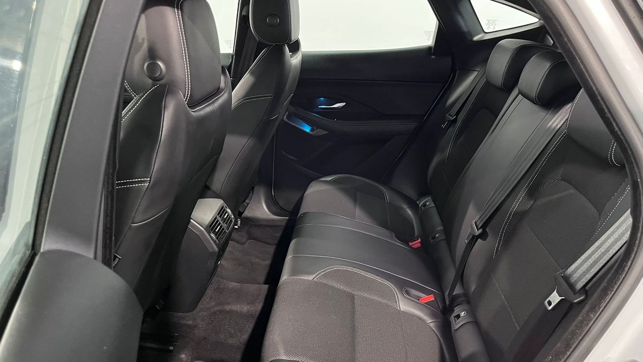 Foto Jaguar E-Pace 11