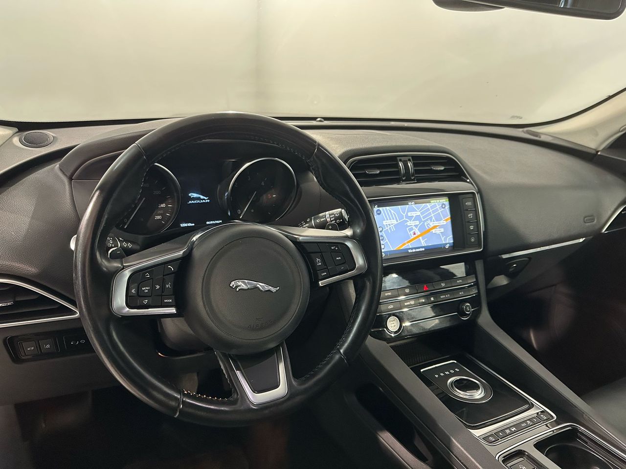 Foto Jaguar F-Pace 9