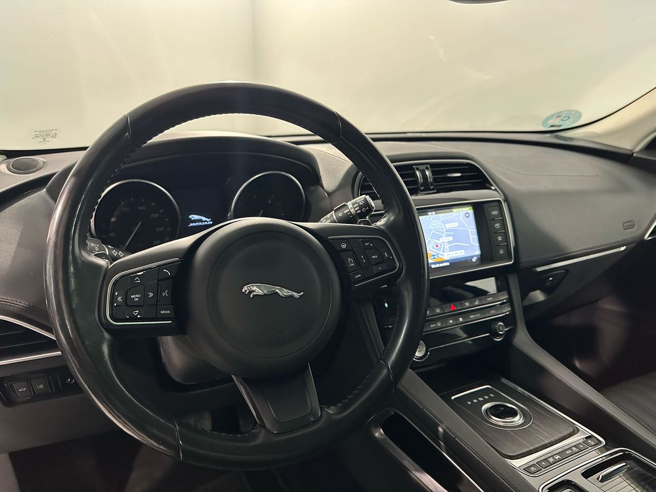 Foto Jaguar F-Pace 8
