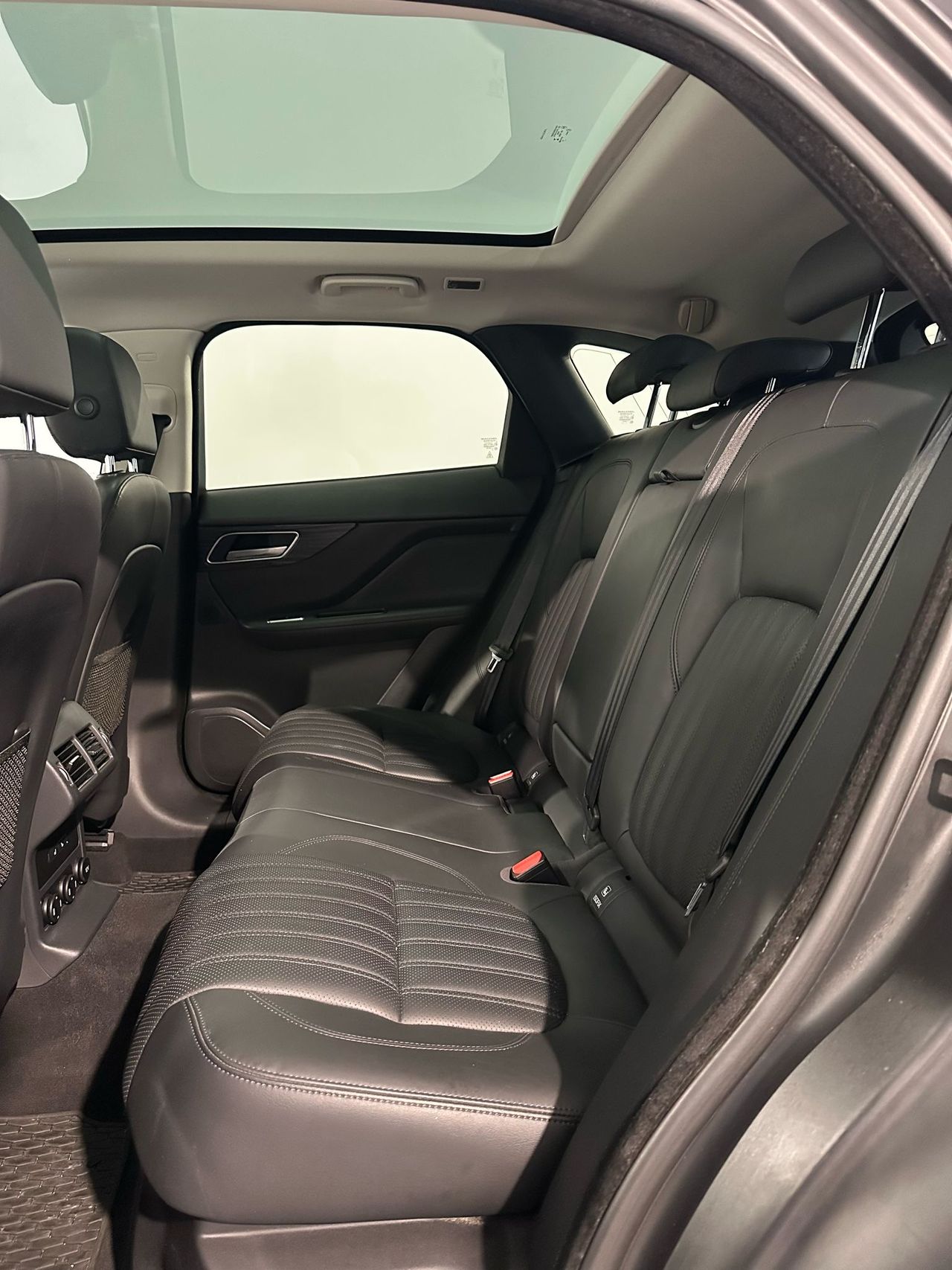 Foto Jaguar F-Pace 9