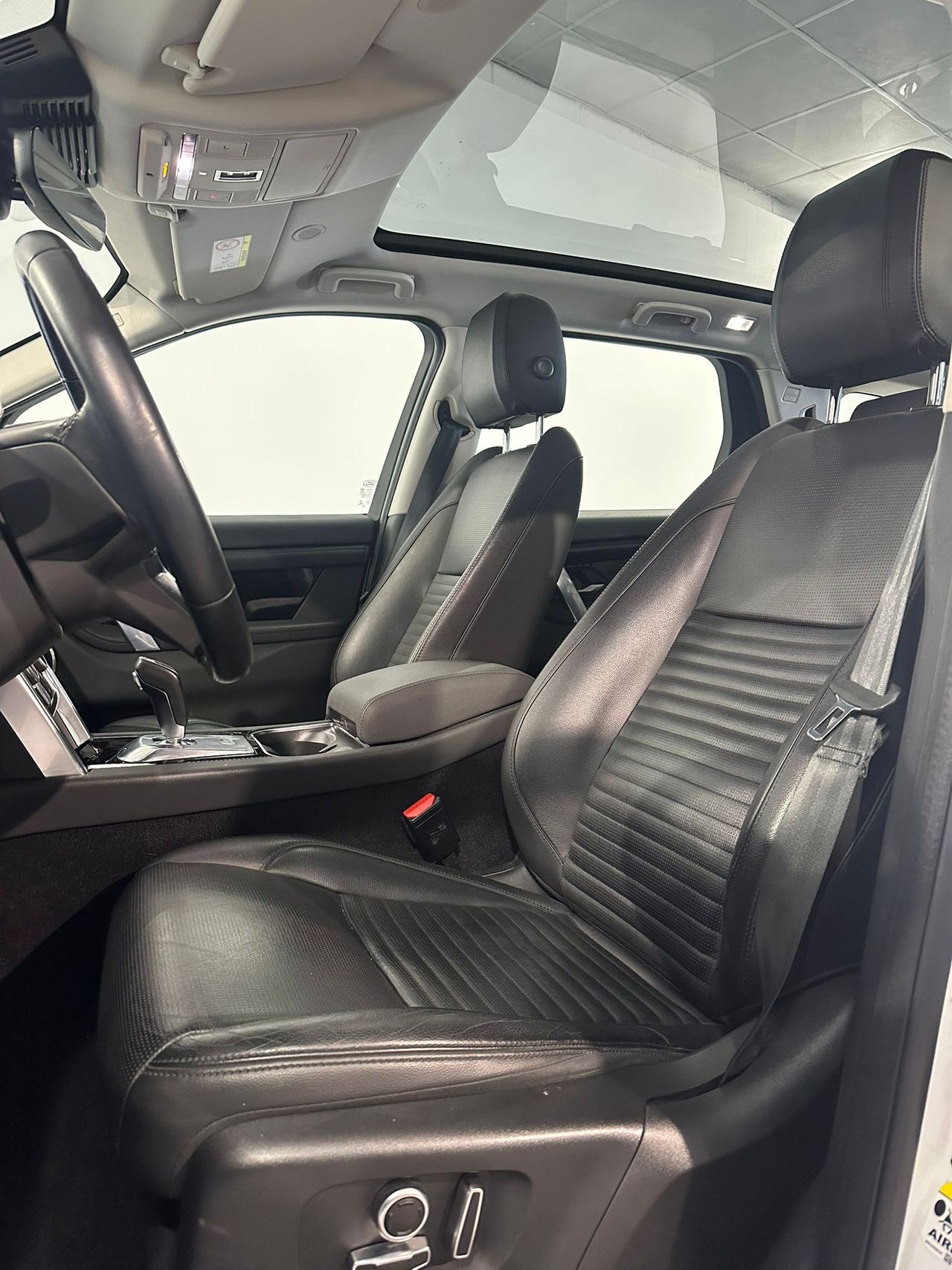 Foto Land-Rover Discovery Sport 5