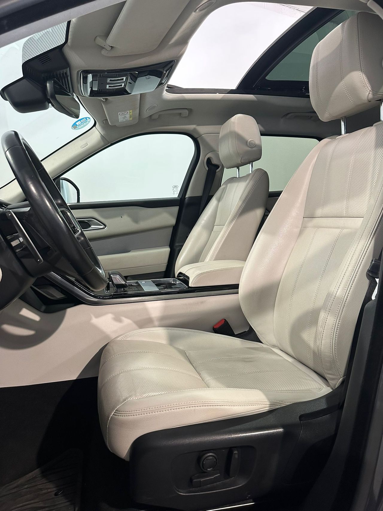 Foto Land-Rover Range Rover Velar 6