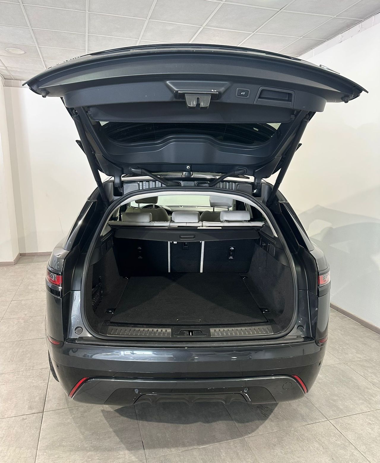 Foto Land-Rover Range Rover Velar 12