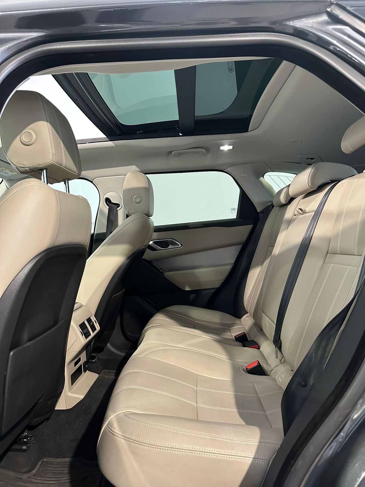 Foto Land-Rover Range Rover Velar 7