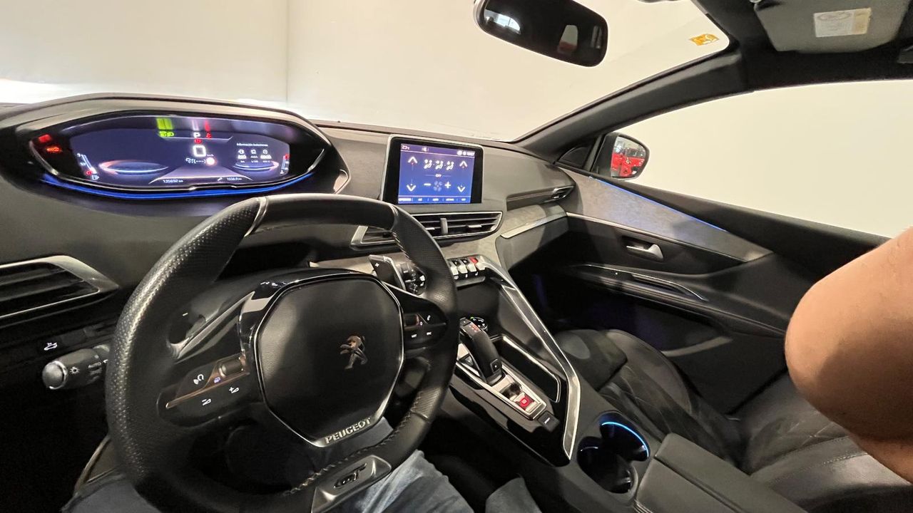 Foto Peugeot 5008 13
