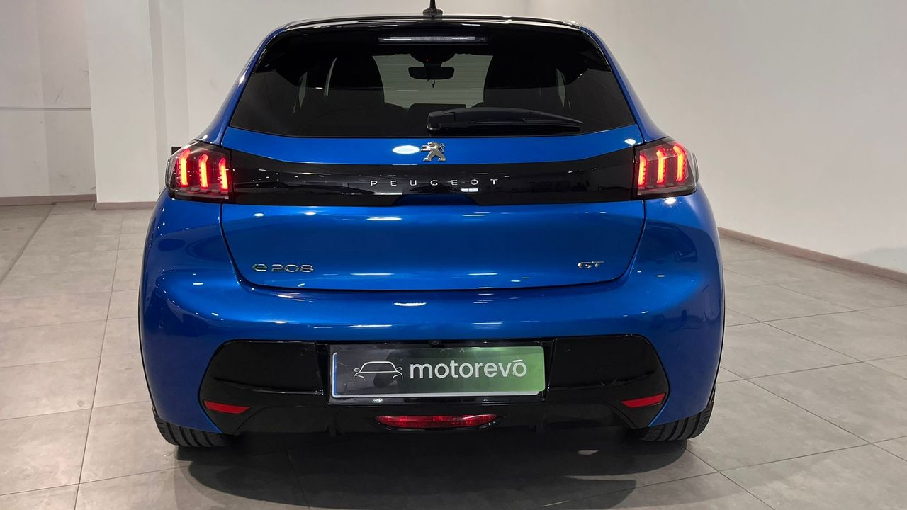 Foto Peugeot e-208 4