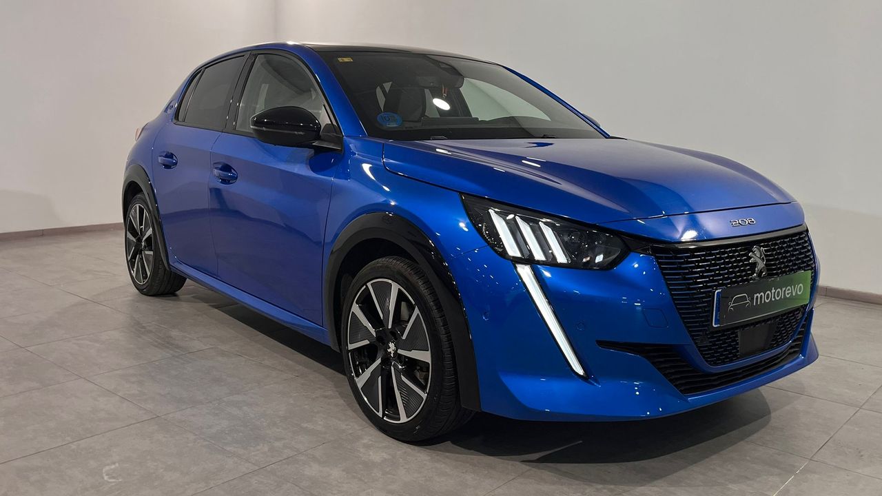 Foto Peugeot e-208 11