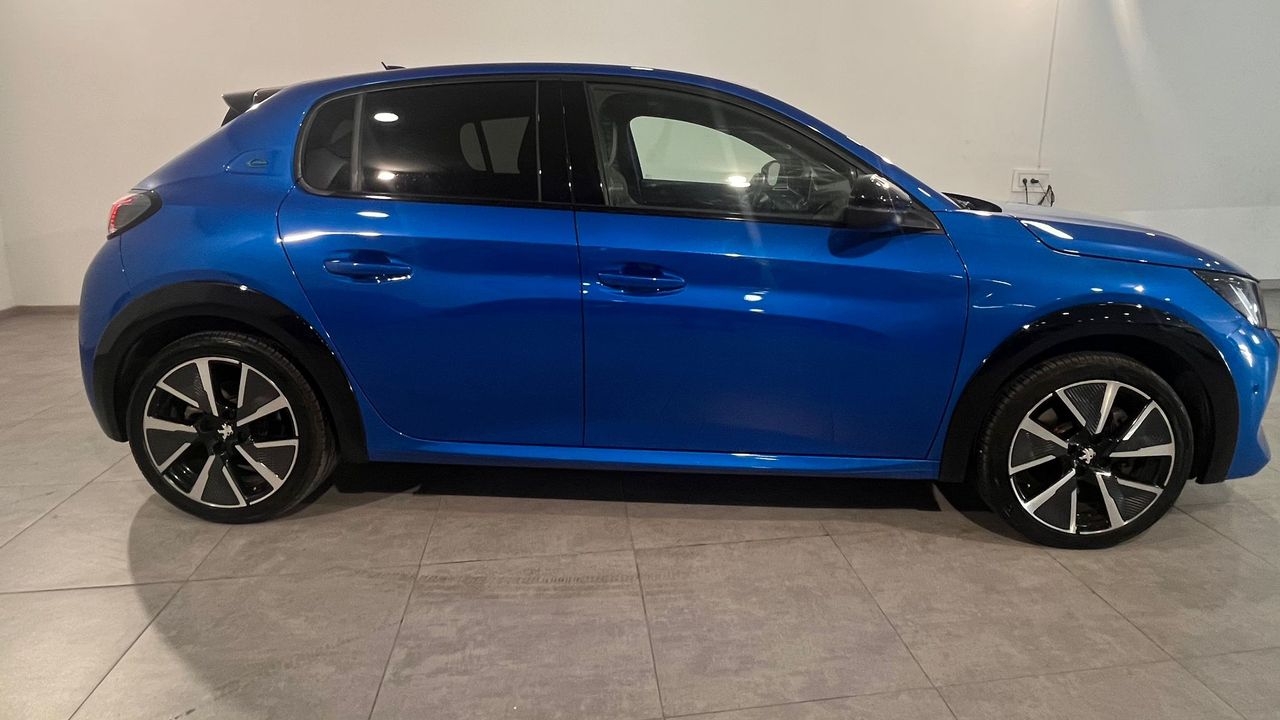 Foto Peugeot e-208 14