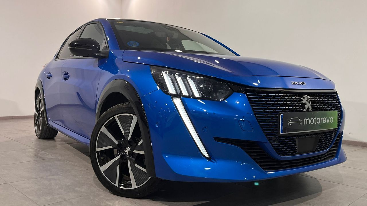 Foto Peugeot e-208 16