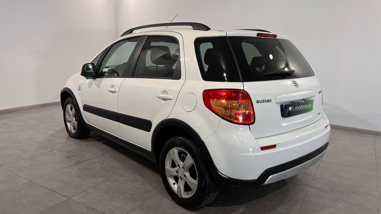 Foto Suzuki SX4 2