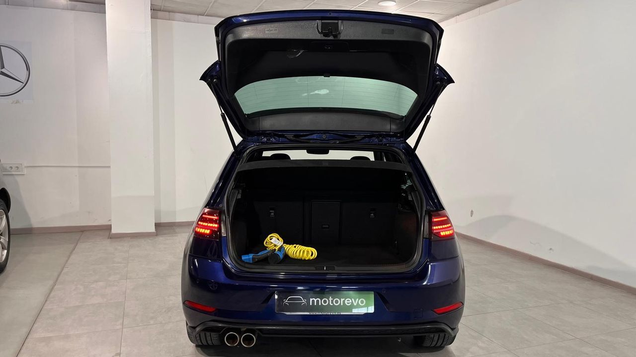 Foto Volkswagen Golf 9