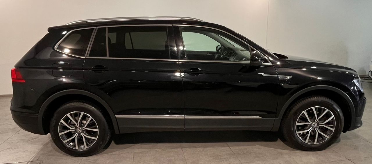 Foto Volkswagen Tiguan 16