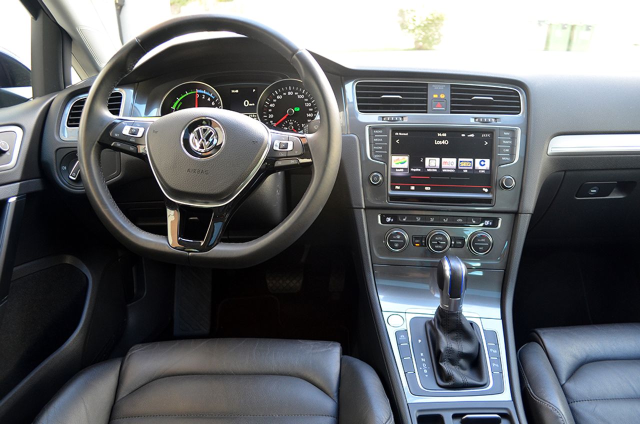 Foto Volkswagen Golf 13