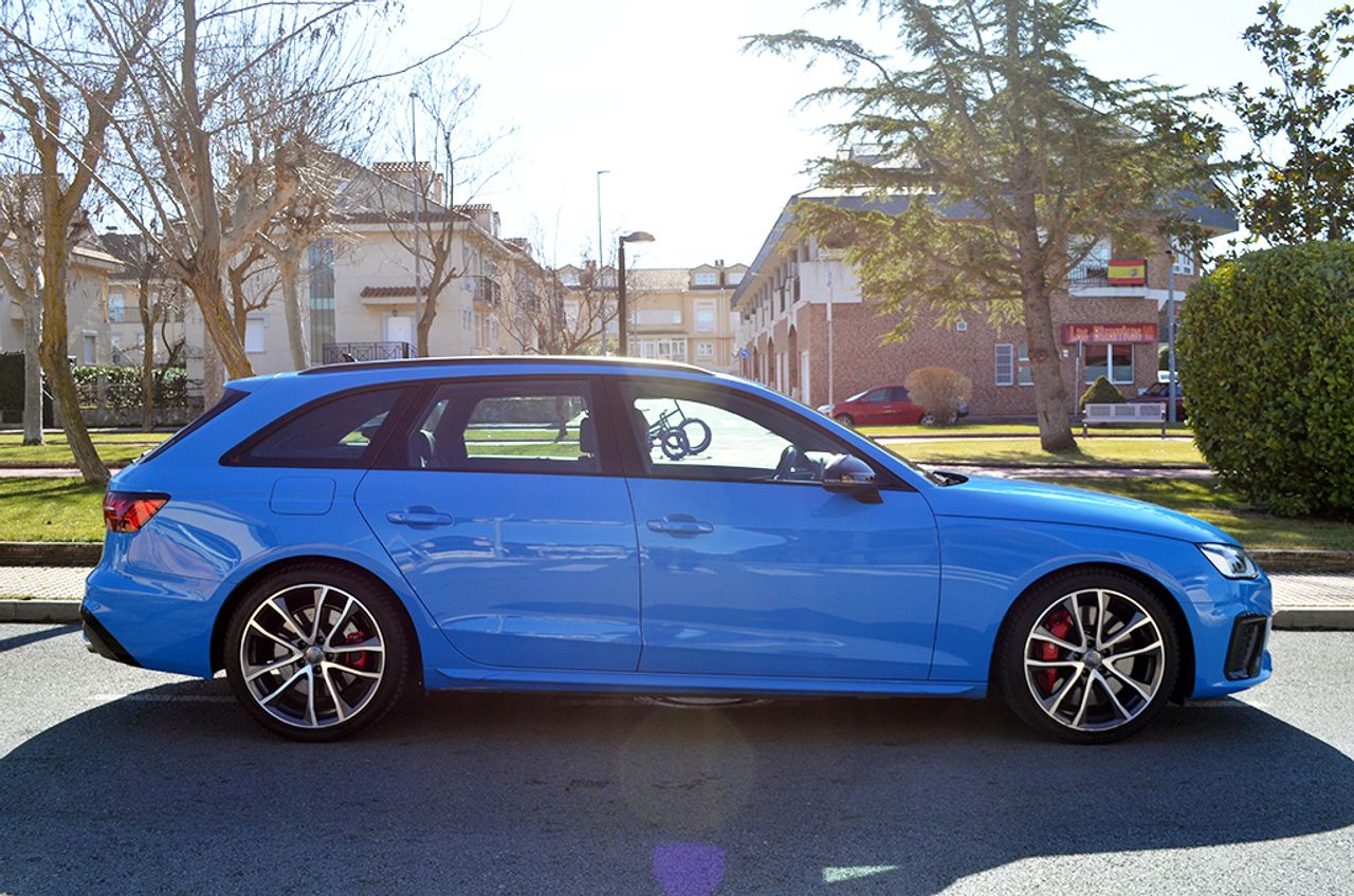 Foto Audi S4 4