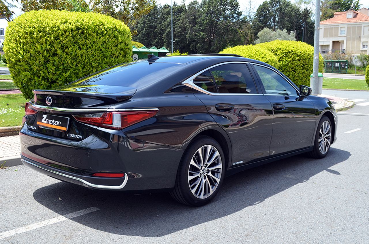 Foto Lexus ES 3