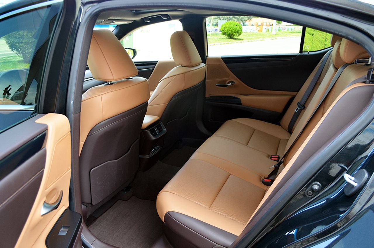 Foto Lexus ES 8