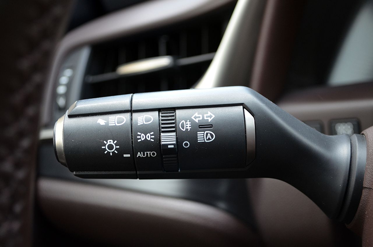 Foto Lexus ES 23