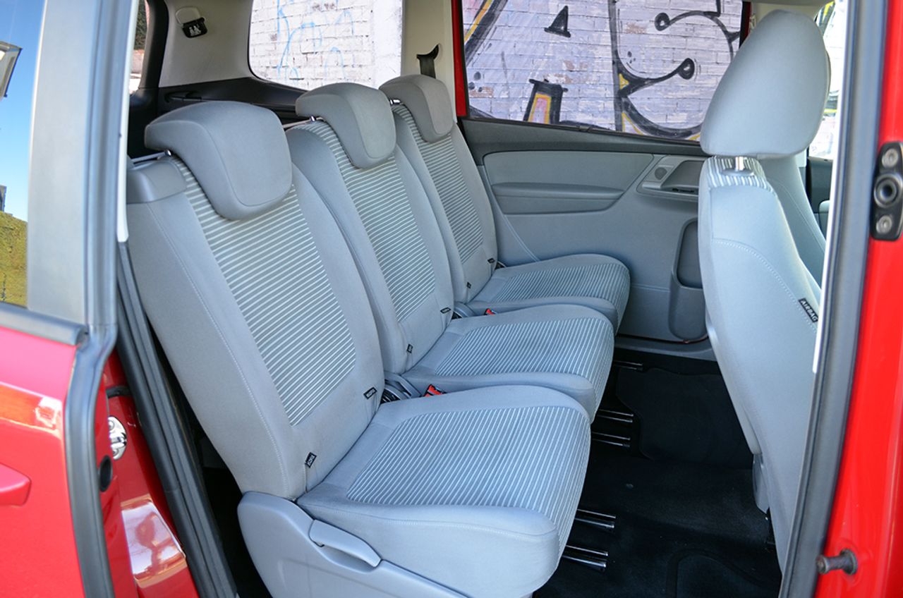 Foto Seat Alhambra 12