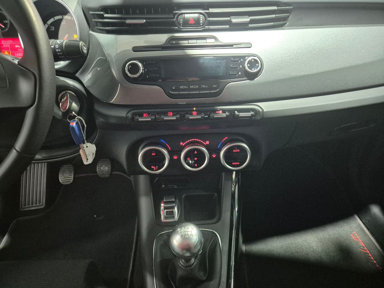 Foto Alfa Romeo Giulietta 15