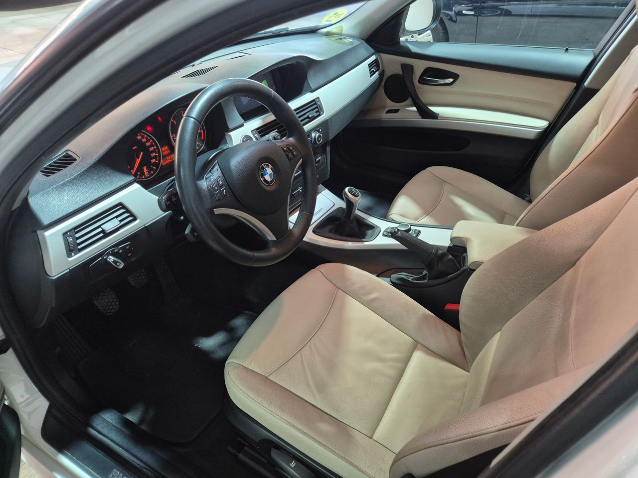 Foto BMW Serie 3 8