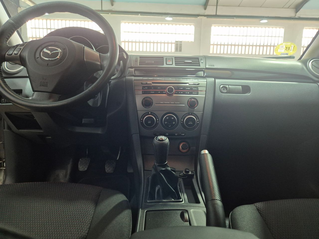 Foto Mazda Mazda3 13
