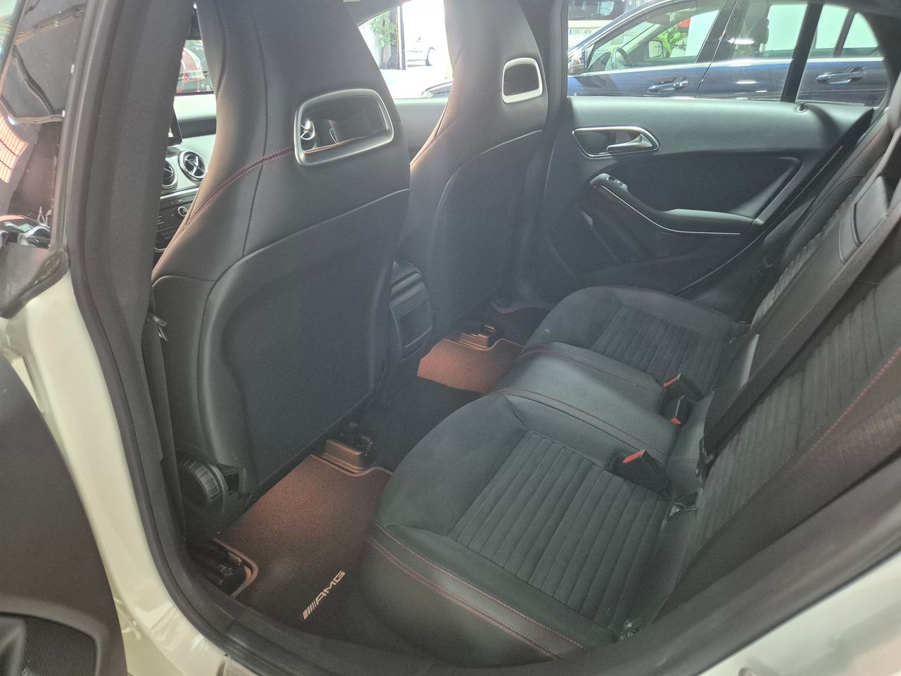 Foto Mercedes-Benz Clase CLA 7