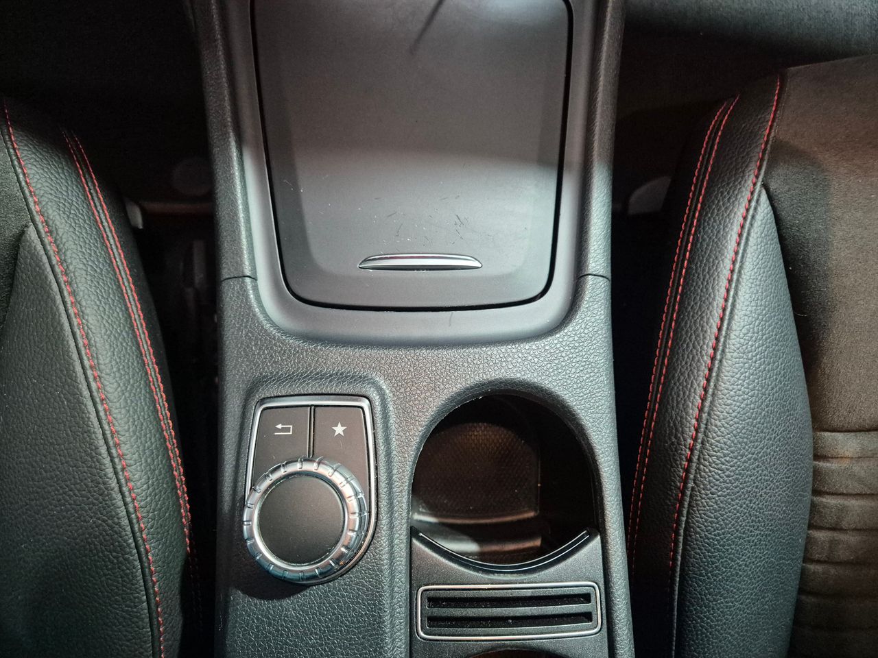 Foto Mercedes-Benz Clase CLA 17