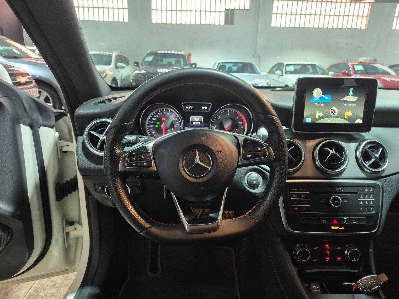 Foto Mercedes-Benz Clase CLA 22