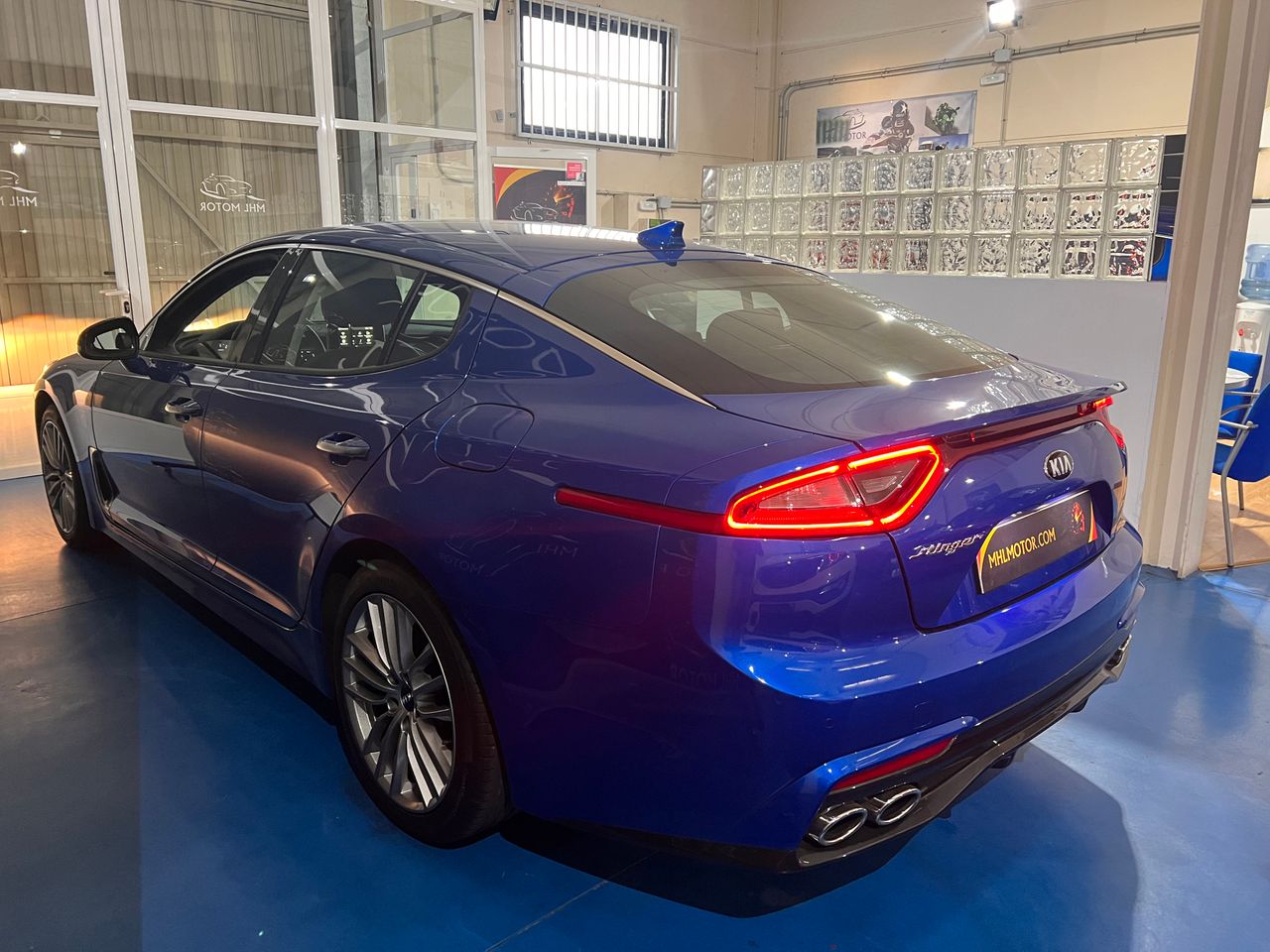 Foto Kia Stinger 18